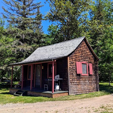 Riviere Petit Saguenayヴィラ エクステリア 写真